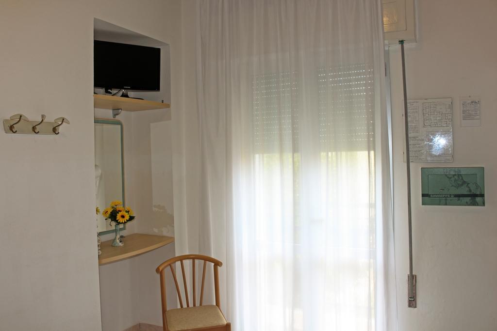 Hotel Buda Bellaria-Igea Marina Phòng bức ảnh